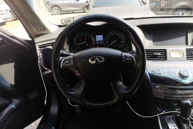 Used Infiniti M Series 2012 M25L Elegance Edition Steering Wheel
