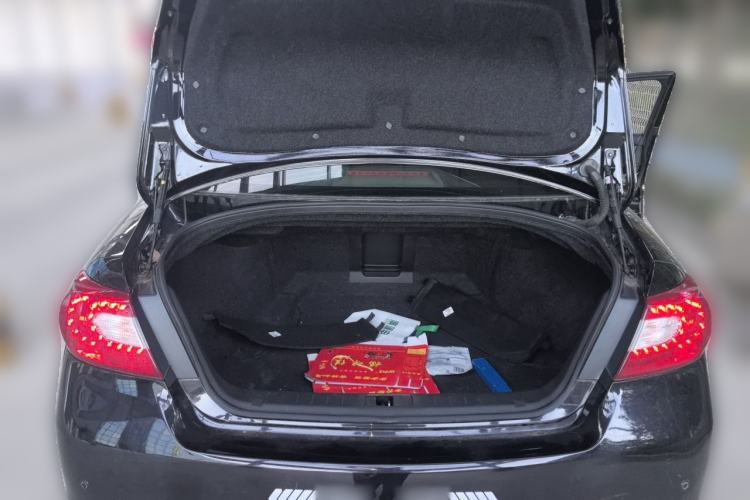 Used Infiniti M Series 2012 M25L Comfort Edition Trunk