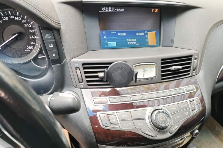 Used Infiniti M Series 2012 M25L Luxury Edition Audio And AC Panel