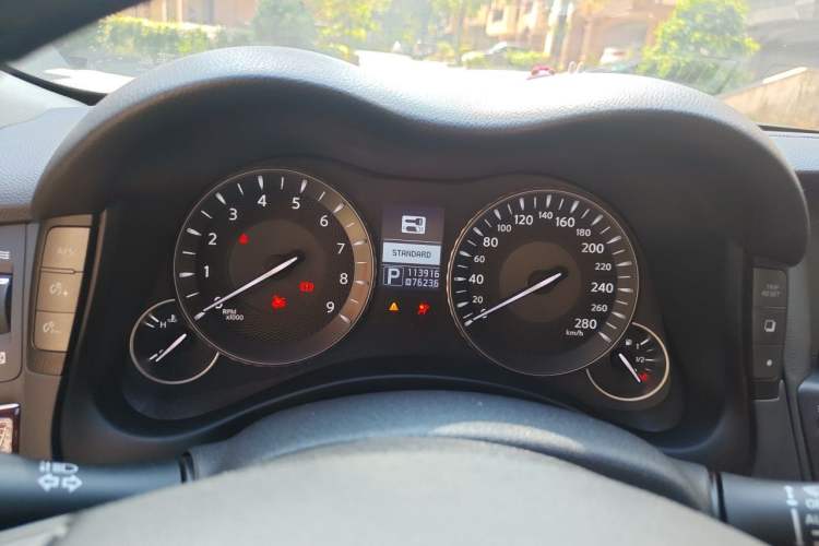 Used Infiniti M Series 2012 M25L Comfort Edition Instrument Cluster