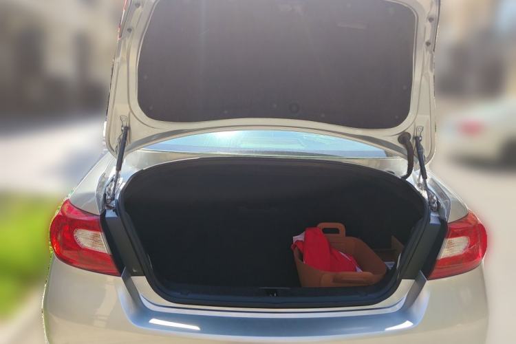 Used Infiniti M Series 2012 M25L Comfort Edition Trunk