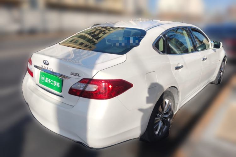 Used Infiniti M Series 2012 M25L Comfort Edition Rear Right 45 Deg
