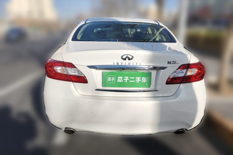 Used Infiniti M Series 2012 M25L Comfort Edition Rear