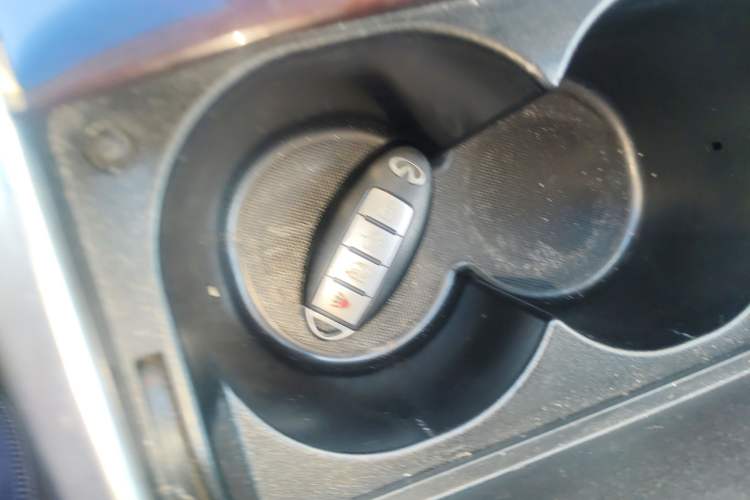 Used Infiniti M Series 2012 M25L Comfort Edition Vehicle Key