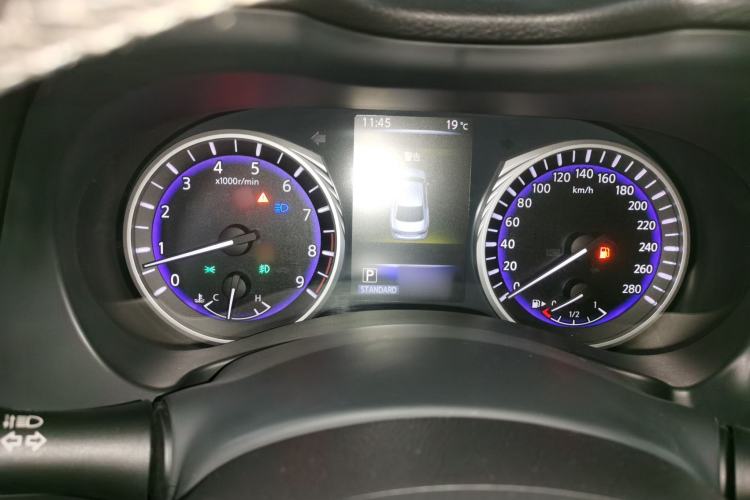 Used Infiniti Q50 2014 3.7L Luxury Edition Instrument Cluster