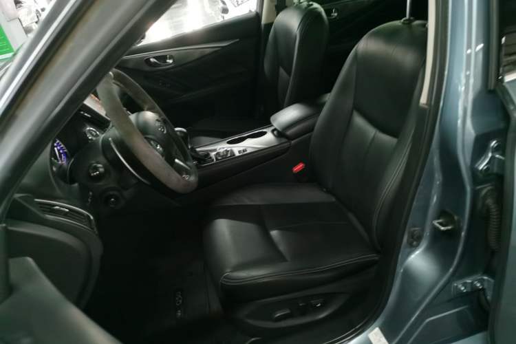 Used Infiniti Q50 2014 3.7L Luxury Edition Left Front Seat