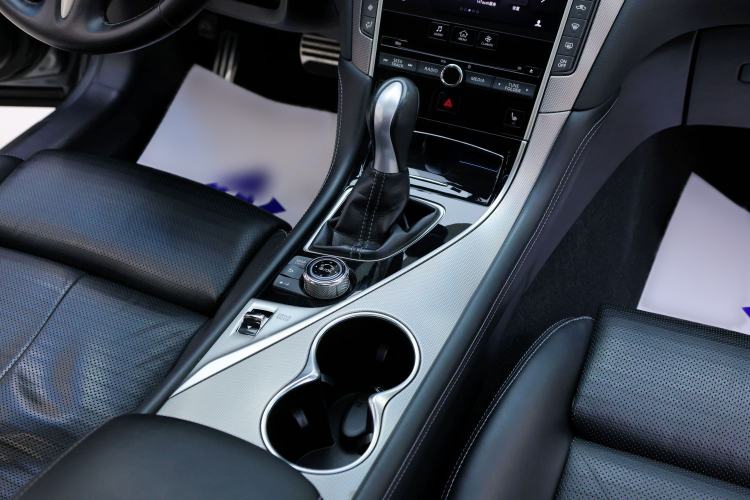 Used Infiniti Q50 2014 3.7L Luxury Sport Edition Interior 6