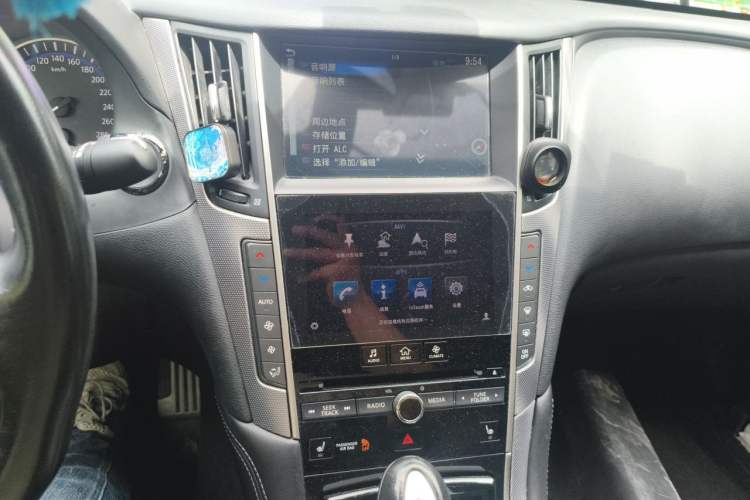Used Infiniti Q50 2014 3.7L Luxury Sport Edition Audio And AC Panel