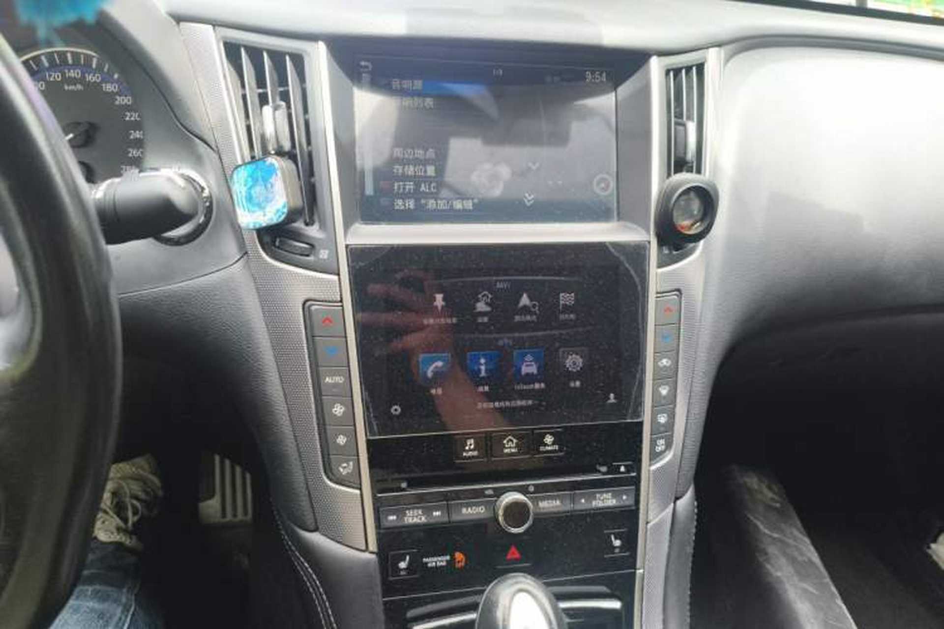 Used Infiniti Q50 2014 3.7L Luxury Sport Edition Audio And AC Panel