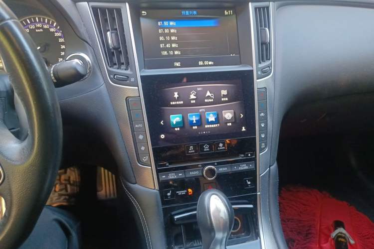 Used Infiniti Q50 2014 3.7L Luxury Sport Edition Audio And AC Panel