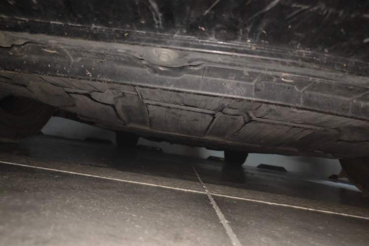 Used Infiniti Q50 2014 3.7L Comfort Edition Chassis Front
