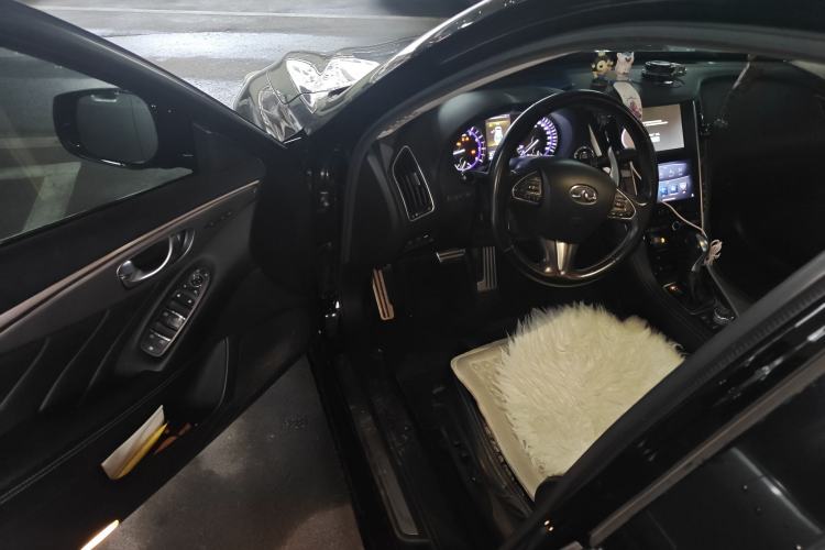 Used Infiniti Q50 2014 2.0T Luxury Sport Edition Driver Seat
