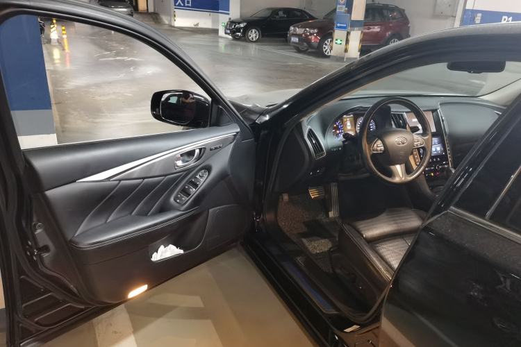Used Infiniti Q50 2014 3.7L Luxury Sport Edition Driver Seat