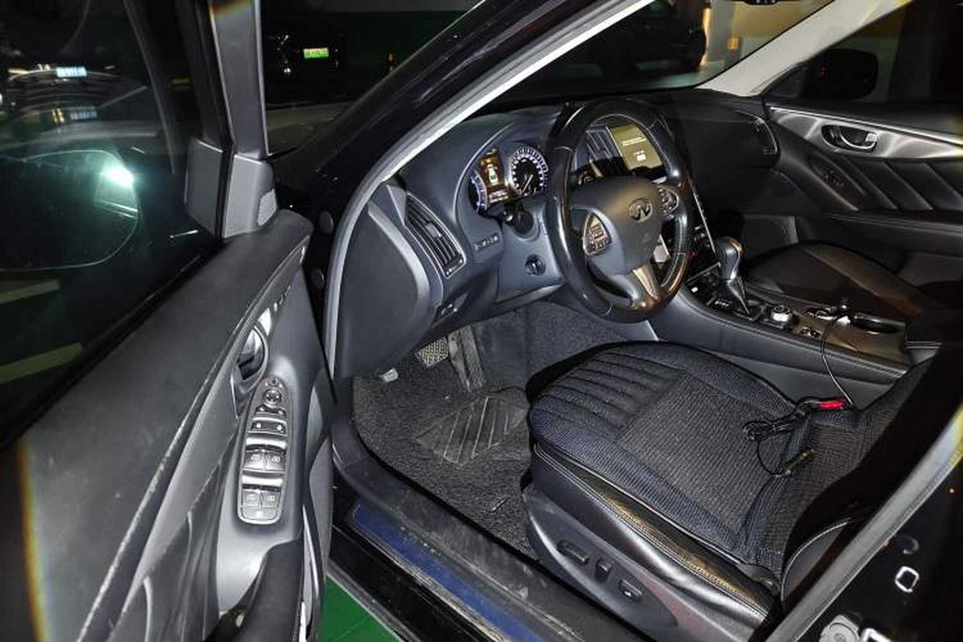 Used Infiniti Q50 2014 2.0T Luxury Edition Driver Seat