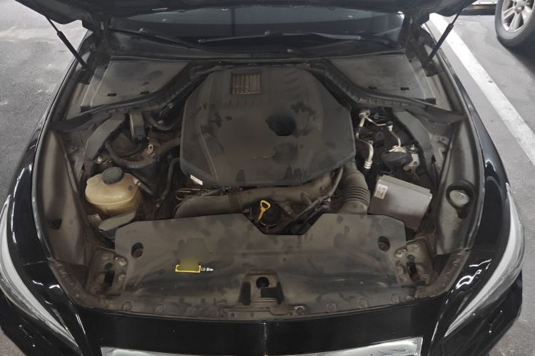 Used Infiniti Q50 2014 2.0T Luxury Sport Edition Engine Bay