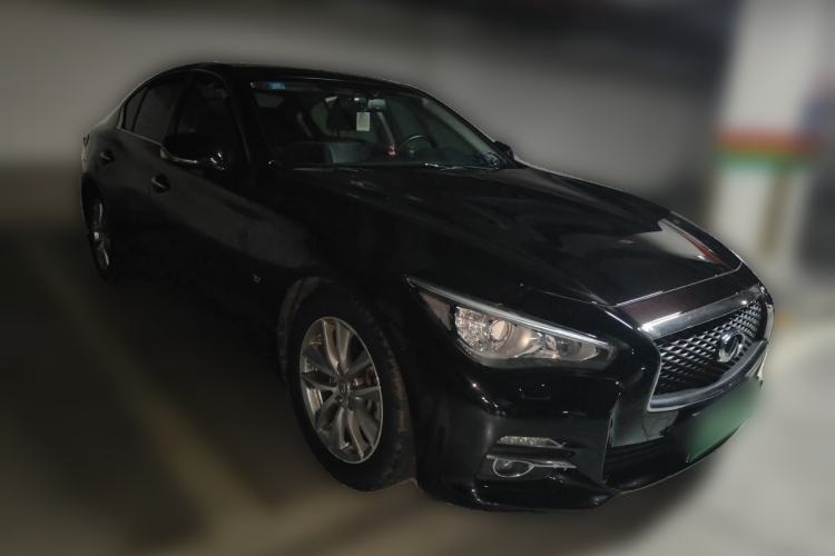 Used Infiniti Q50 2014 3.7L Comfort Edition Front Right 45 Deg