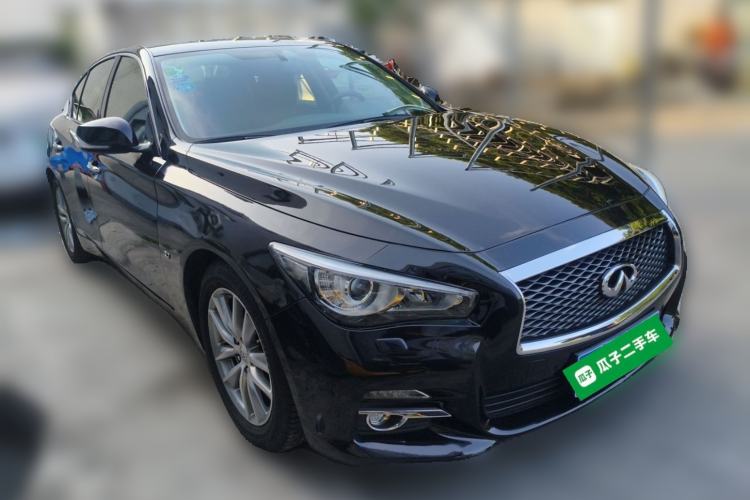 Used Infiniti Q50 2014 3.7L Comfort Edition Front Right 45 Deg