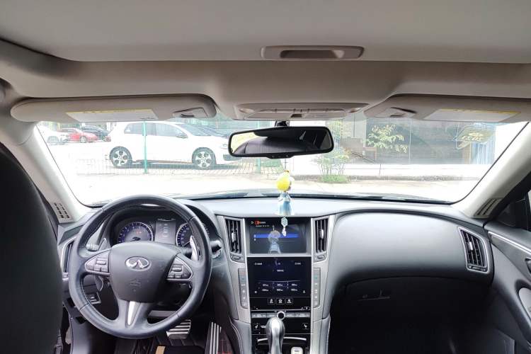 Used Infiniti Q50 2014 3.7L Luxury Edition Headliner
