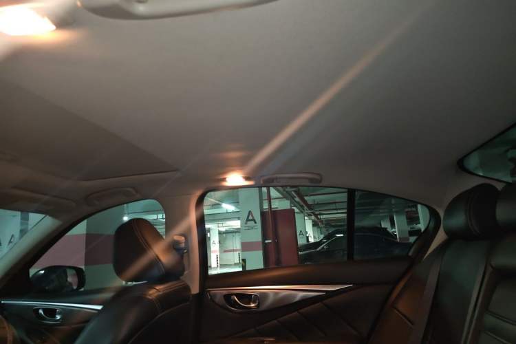 Used Infiniti Q50 2014 3.7L Comfort Edition Headliner