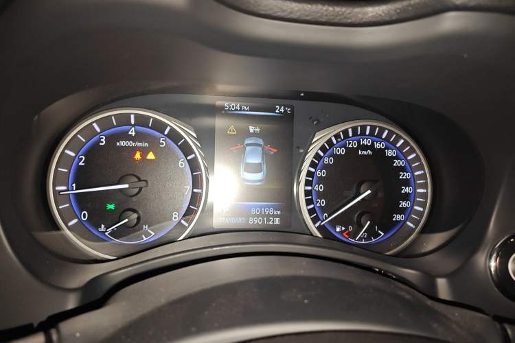 Used Infiniti Q50 2014 2.0T Luxury Edition Instrument Cluster