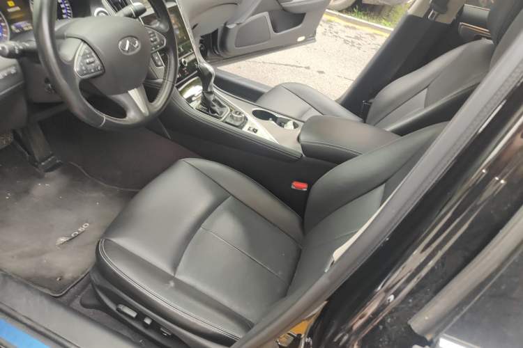 Used Infiniti Q50 2014 3.7L Comfort Edition Left Front Seat