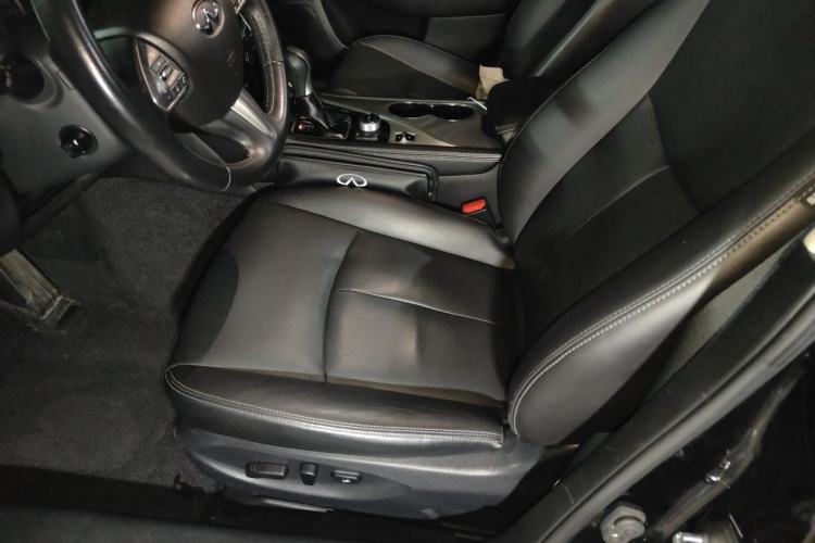 Used Infiniti Q50 2014 3.7L Comfort Edition Left Front Seat
