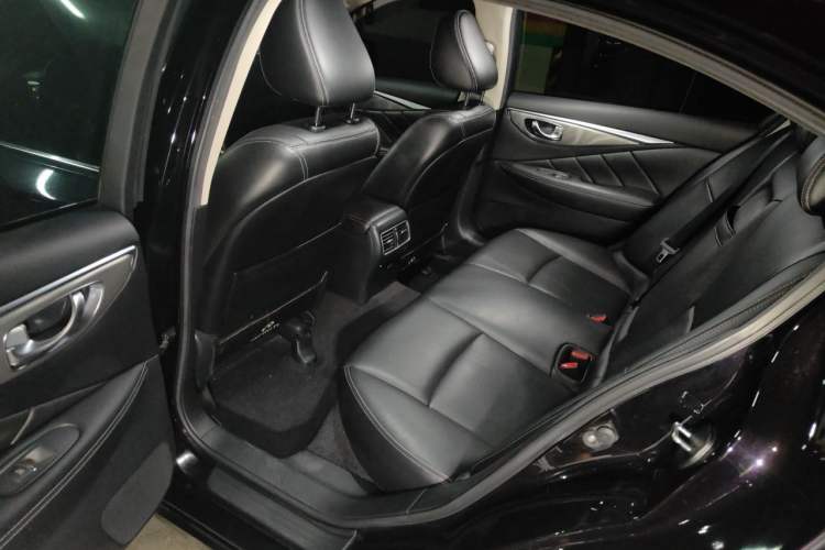 Used Infiniti Q50 2014 3.7L Comfort Edition Left Rear Seat