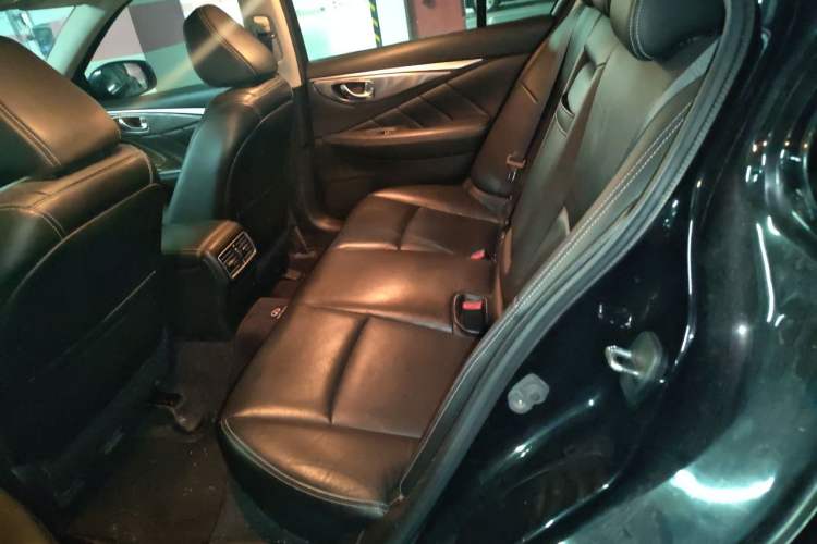 Used Infiniti Q50 2014 3.7L Comfort Edition Left Rear Seat