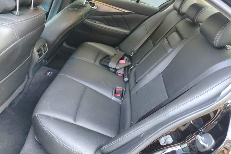 Used Infiniti Q50 2014 3.7L Comfort Edition Left Rear Seat