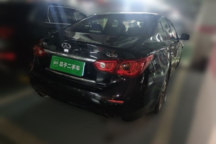 Used Infiniti Q50 2014 3.7L Comfort Edition Rear Right 45 Deg