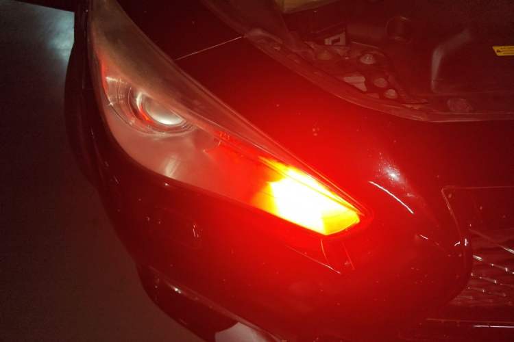 Used Infiniti Q50 2014 2.0T Comfort Edition Right Front Headlight