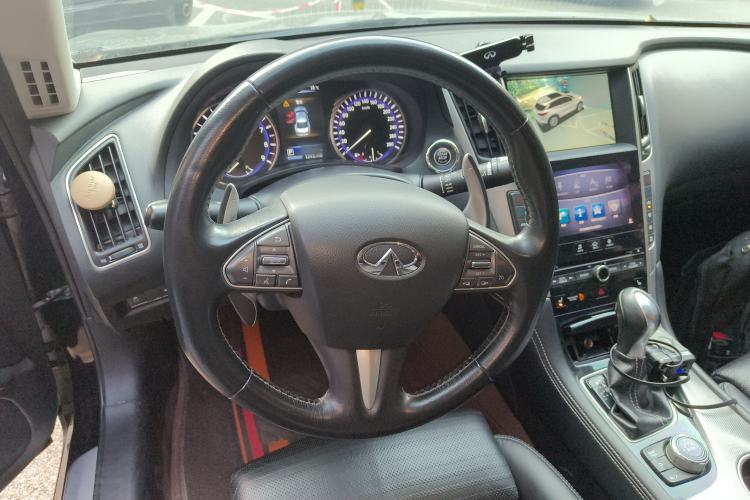 Used Infiniti Q50 2014 3.7L Luxury Sport Edition Steering Wheel