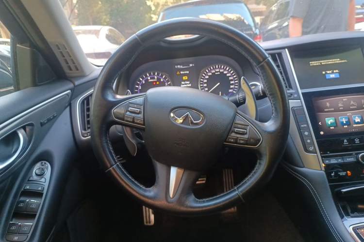 Used Infiniti Q50 2014 3.7L Luxury Sport Edition Steering Wheel