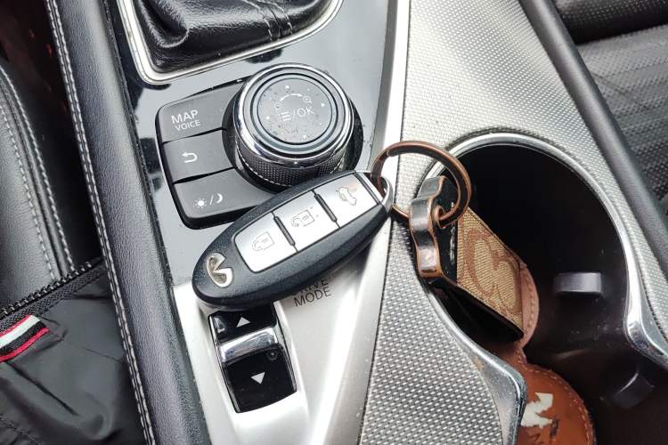 Used Infiniti Q50 2014 3.7L Luxury Edition Vehicle Key