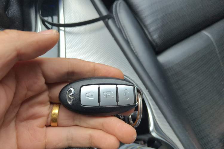 Used Infiniti Q50 2014 3.7L Luxury Sport Edition Vehicle Key