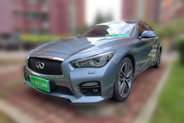 Infiniti Q50 2014 3.7L Luxury Sport Edition مستعملة