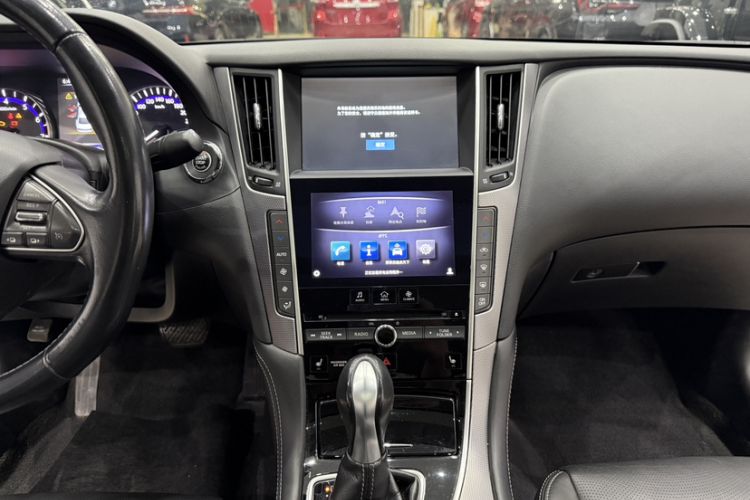 Used Infiniti Q50 2014 2.0T Luxury Edition Audio And AC Panel