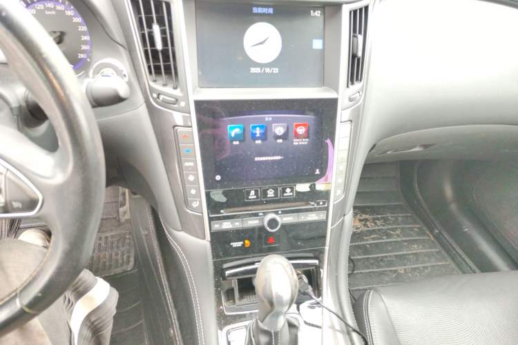 Used Infiniti Q50 2014 2.0T Comfort Edition Audio And AC Panel