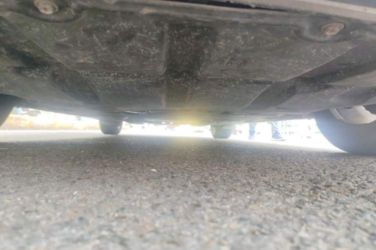 Used Infiniti Q50 2014 3.7L Comfort Edition Chassis Front