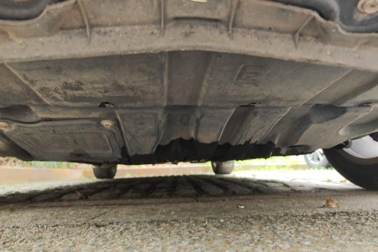 Used Infiniti Q50 2014 2.0T Comfort Edition Chassis Front