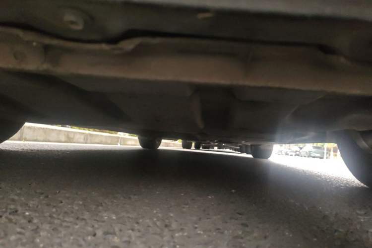 Used Infiniti Q50 2014 3.7L Comfort Edition Chassis Front