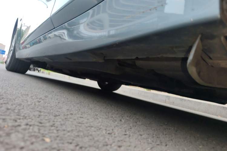 Used Infiniti Q50 2014 3.7L Comfort Edition Chassis Rear Left