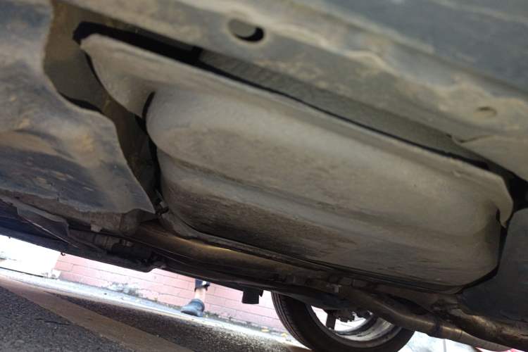 Used Infiniti Q50 2014 3.7L Comfort Edition Chassis Rear Left