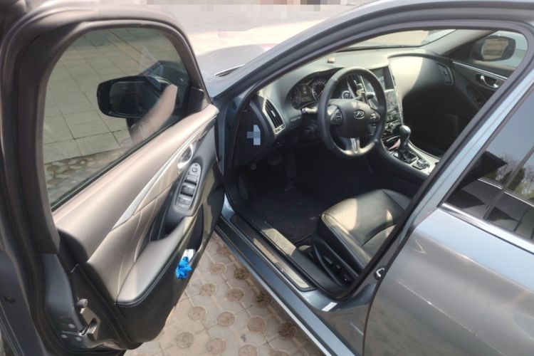 Used Infiniti Q50 2014 3.7L Luxury Edition Driver Seat