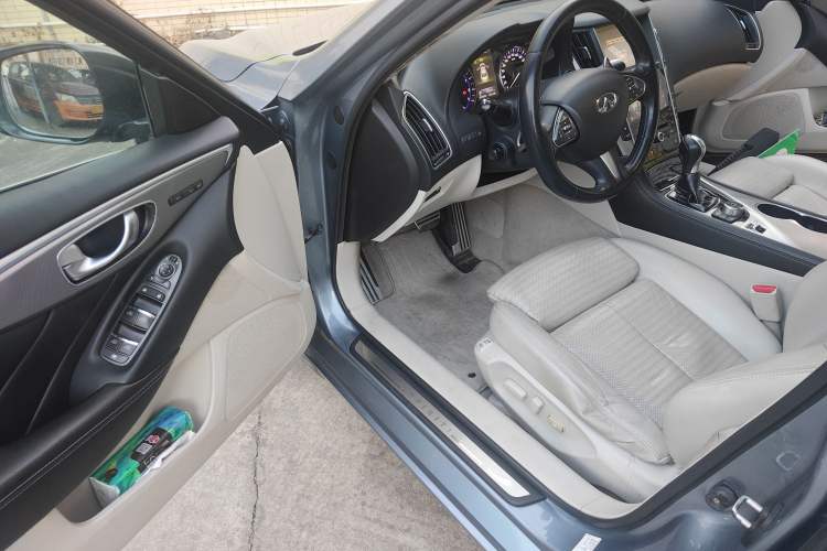 Used Infiniti Q50 2014 3.7L Luxury Sport Edition Driver Seat