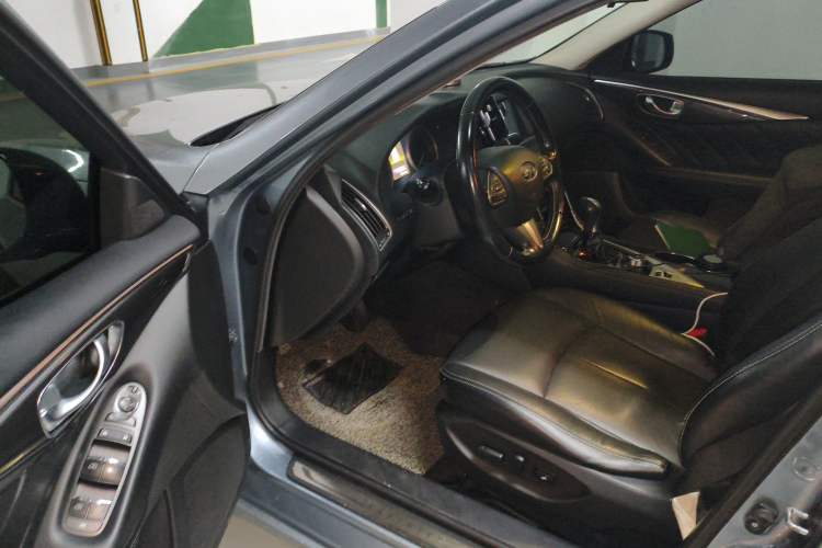 Used Infiniti Q50 2014 2.0T Comfort Edition Driver Seat