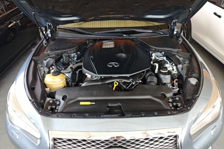 Used Infiniti Q50 2014 2.0T Comfort Edition Engine Bay
