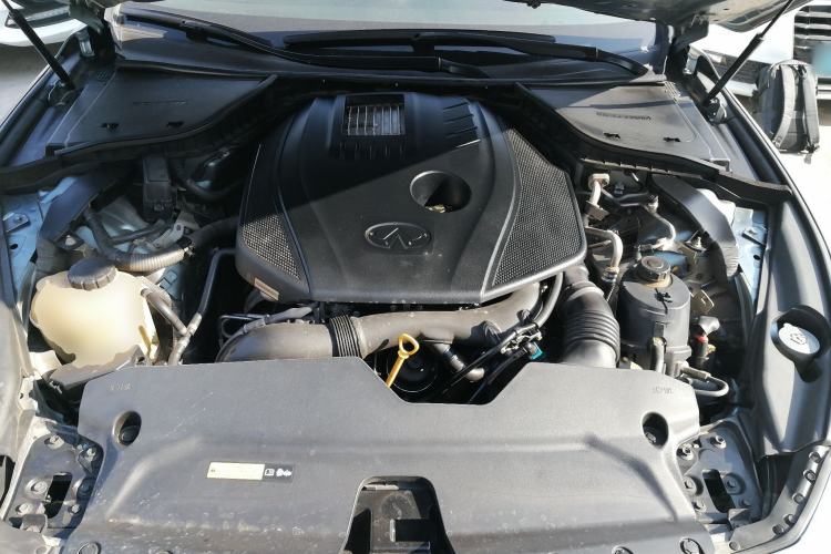Used Infiniti Q50 2014 2.0T Luxury Edition Engine Bay