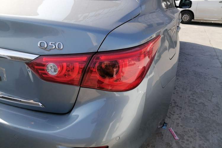 Used Infiniti Q50 2014 2.0T Luxury Edition Exterior 3