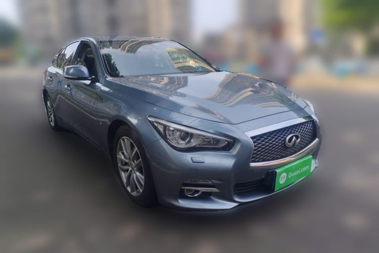 Used Infiniti Q50 2014 3.7L Comfort Edition Front Right 45 Deg